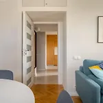 Niesamowity Widok وارسو