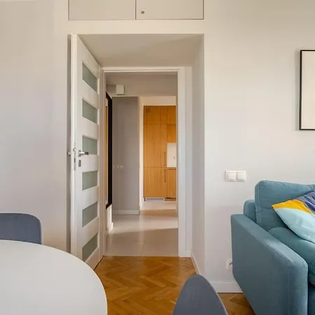 Niesamowity Widok Varsovie